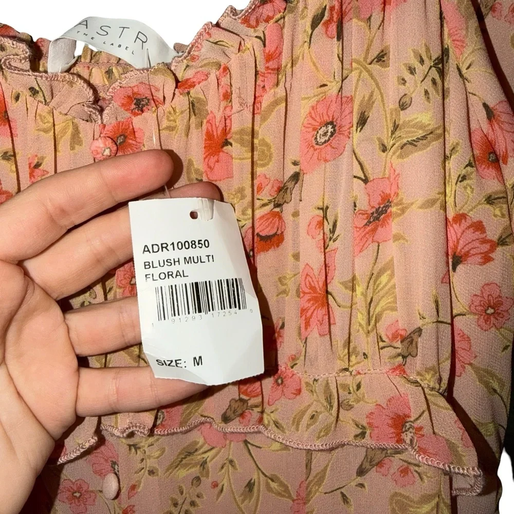 NWT ASTR the label blush multi floral maxi dress. Size Medium.
